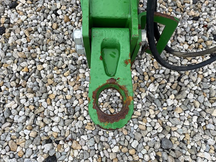 2017-john-deere-1990-image-12