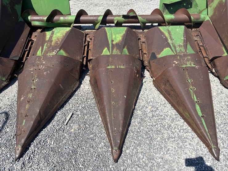 john-deere-444-image-6