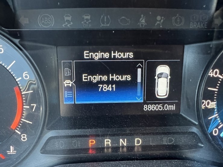 2018-ford-explorer-image-26