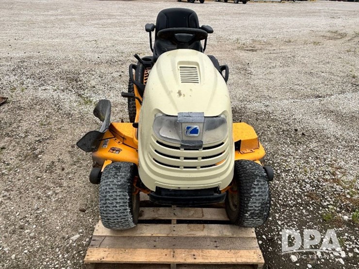 cub-cadet-gt1554-image-9