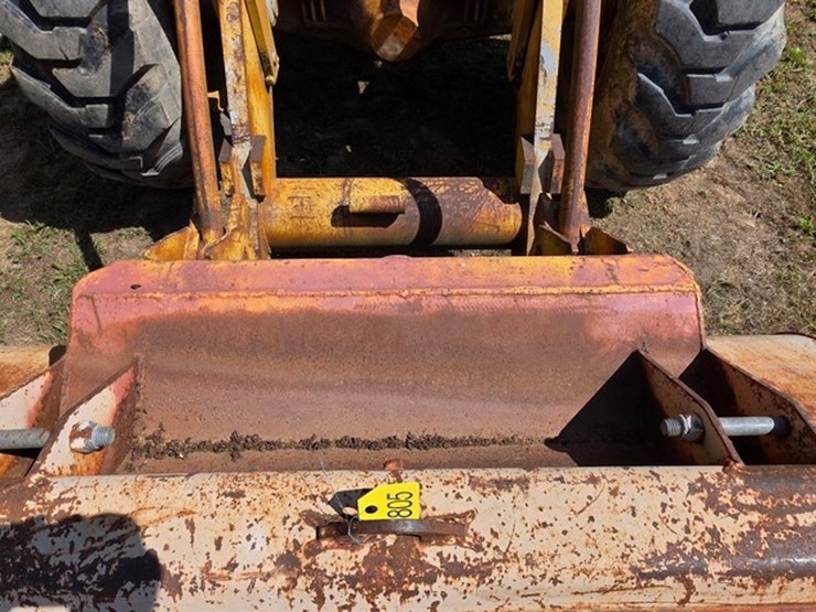 1977-caterpillar-910-image-33