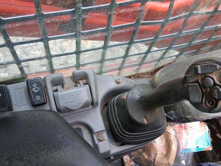 2018-kubota-svl95-2s-image-17