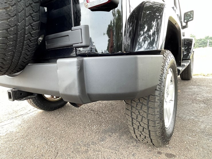 2007-jeep-wrangler-unlimited-sahara-image-32