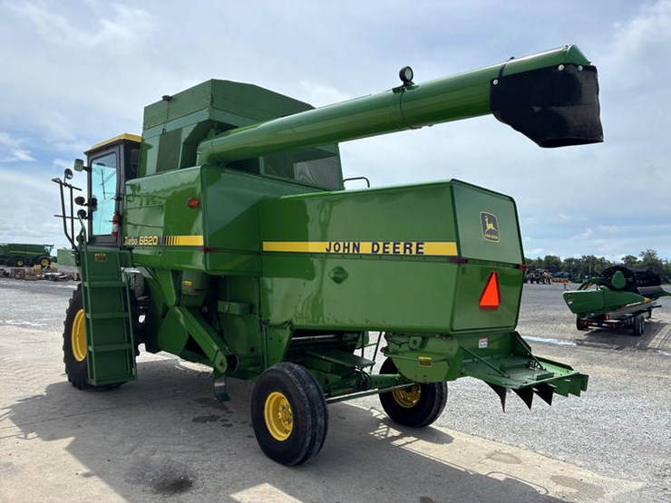 1983-john-deere-6620-image-4
