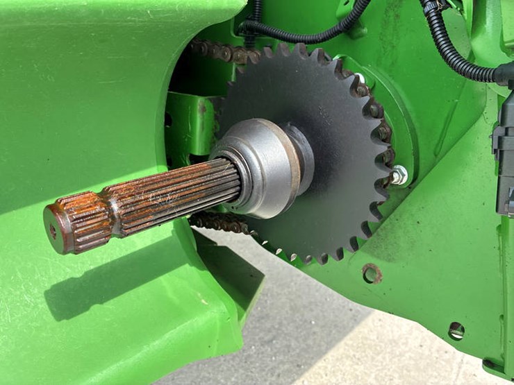 2015-john-deere-s680-image-25