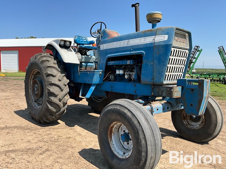 1970-ford-8000-image-3