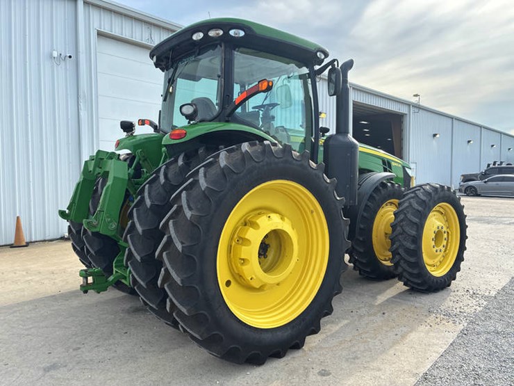 2012-john-deere-8360r-image-6