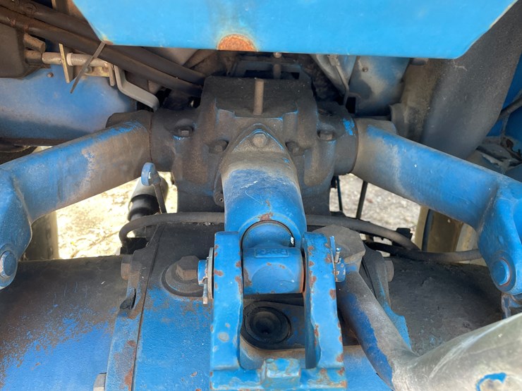 ford-4610-image-10