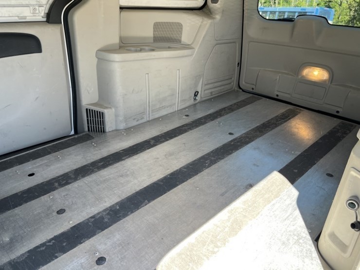 2013-ram-c/v-tradesman-image-21