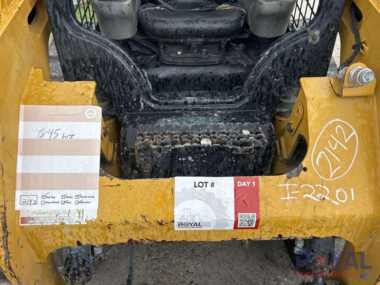 2017-caterpillar-259d-image-20