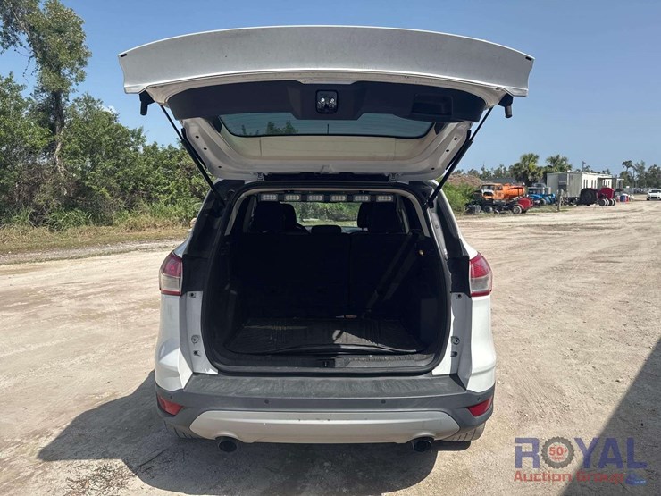 2016-ford-escape-image-23