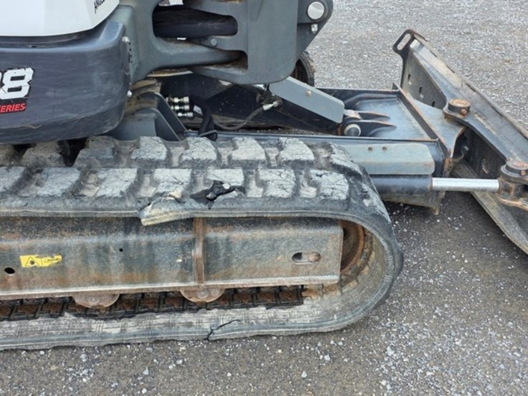 2022-bobcat-e88-image-31