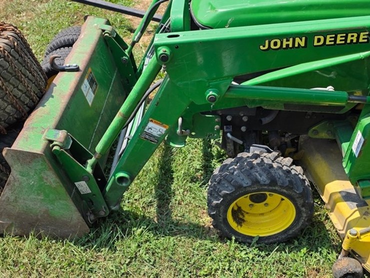 john-deere-2210-image-21