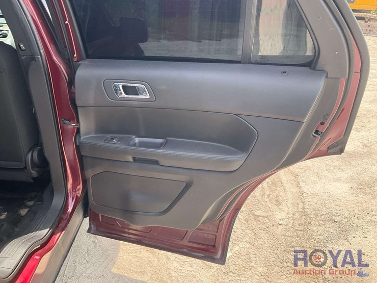 2015-ford-explorer-image-20