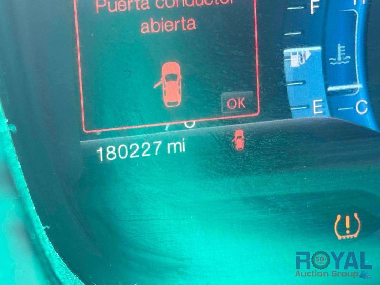 2011-ford-explorer-limited-image-6