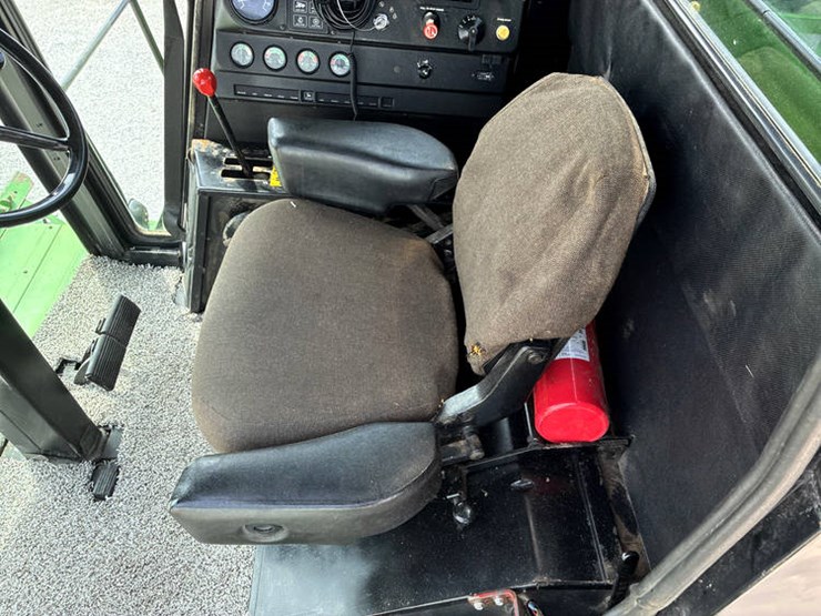 1983-john-deere-6620-image-90