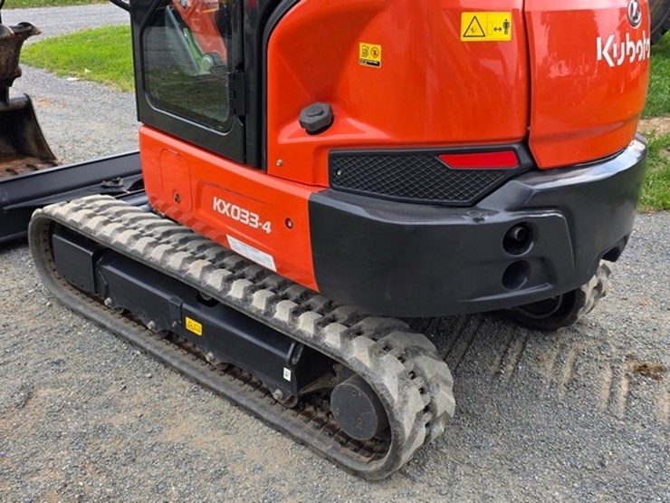 2021-kubota-kx033-4-image-17