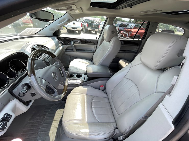 2013-buick-enclave-image-55