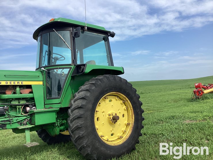 1976-john-deere-4430-image-11