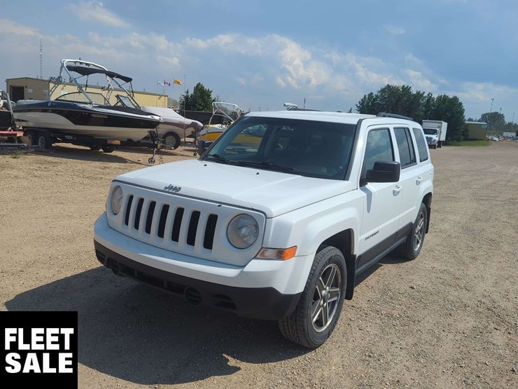 2012-jeep-patriot-image-18