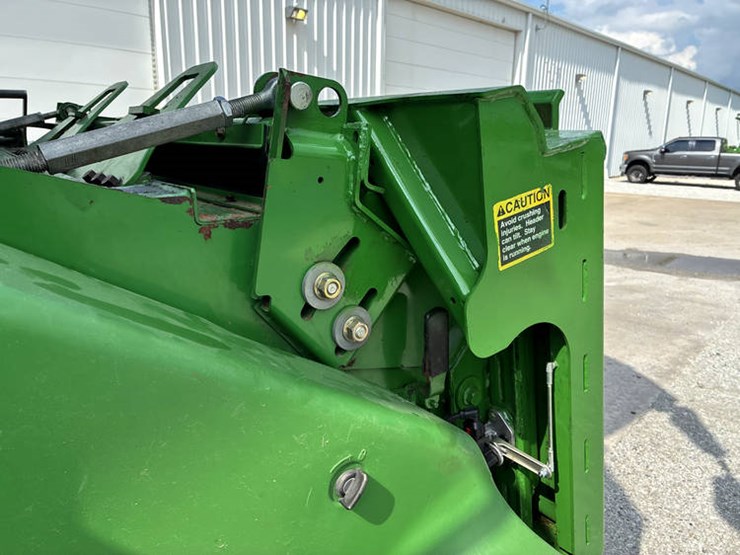 2017-john-deere-s680-image-22