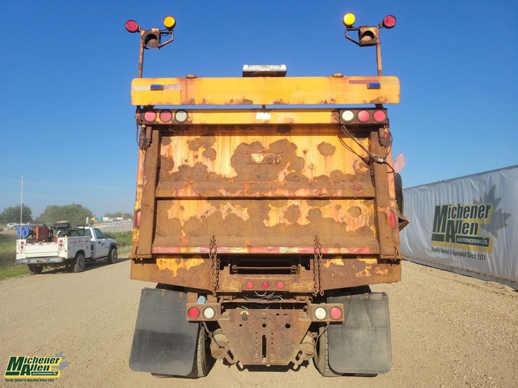 2009-international-workstar-7600-image-21