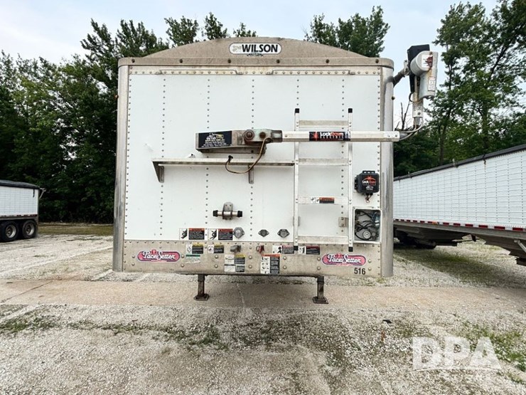 2016-wilson-grain-trailer-image-3
