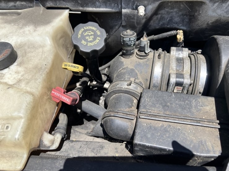 2001-gmc-savana-g3500-image-31