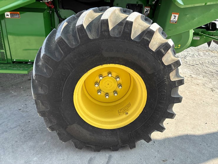 2016-john-deere-s680-image-46