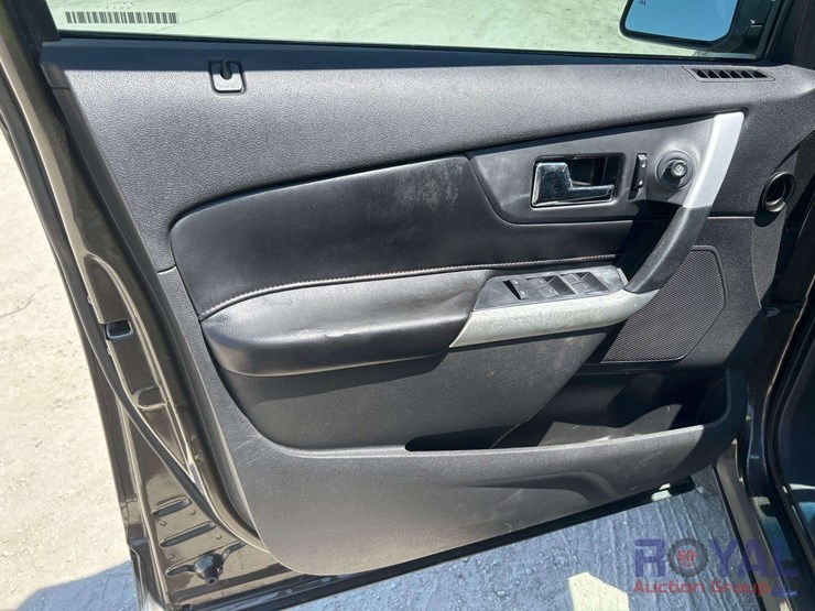 2011-ford-edge-sel-image-12