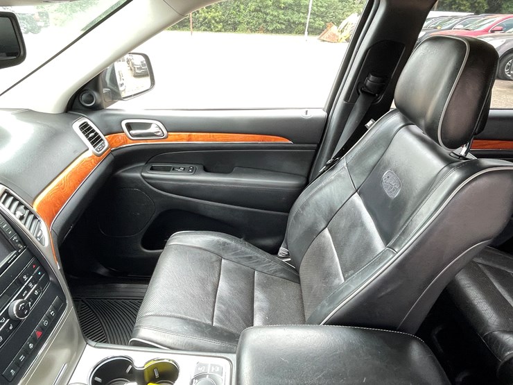 2013-jeep-grand-cherokee-image-53