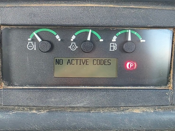 2014-deere-700k-lgp-image-80