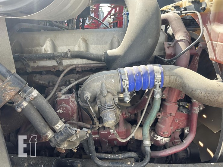 2011-mack-pinnacle-cxu613-image-9