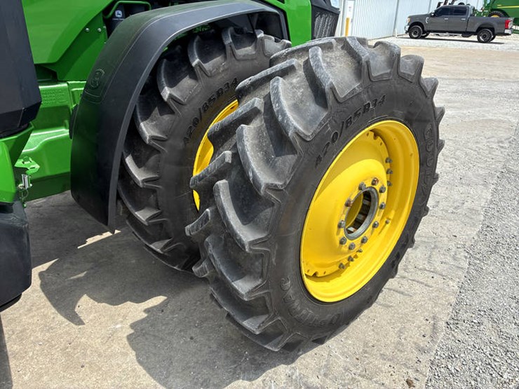 2023-john-deere-8r-340-image-52