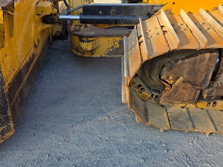 2019-caterpillar-d6n-lgp-image-8