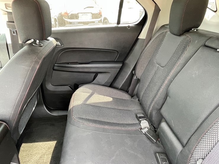 2013-chevrolet-equinox-lt-image-71