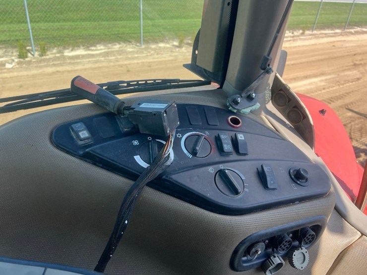 case-ih-magnum-180-image-25