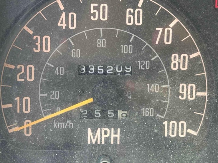 1997-isuzu-npr-image-22