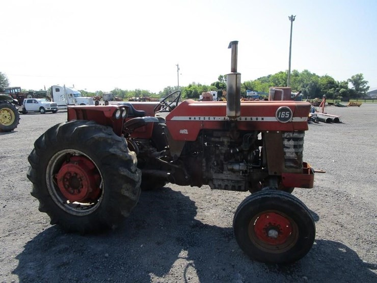 massey-ferguson-165-image-10