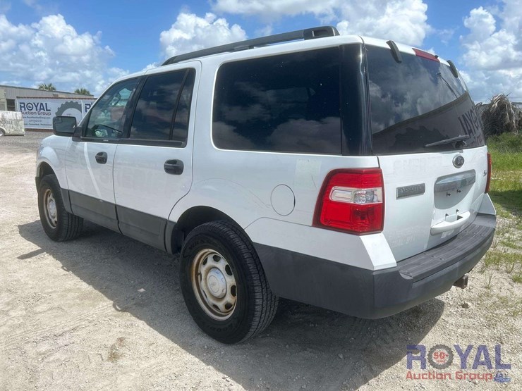 2013-ford-expedition-xlt-image-4