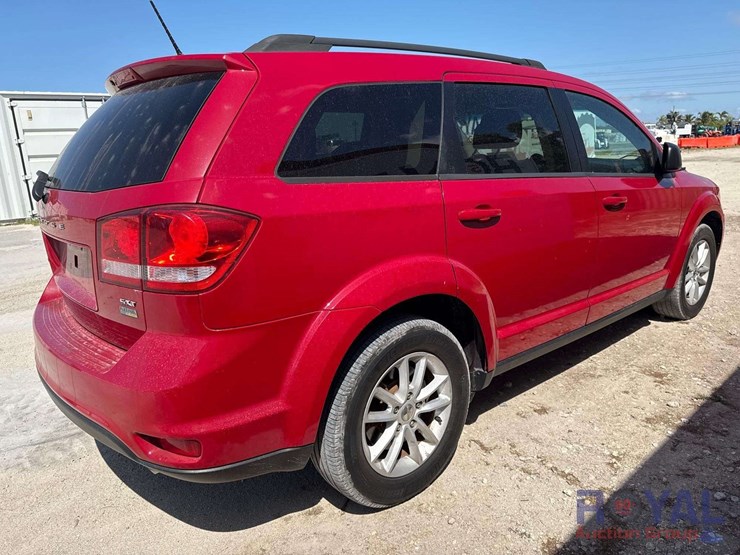 2013-dodge-journey-image-3