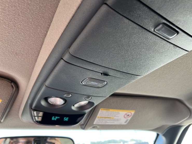 2004-chevrolet-blazer-image-32