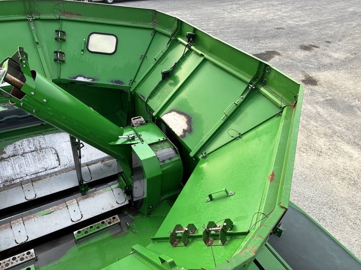 2015-john-deere-s680-image-112