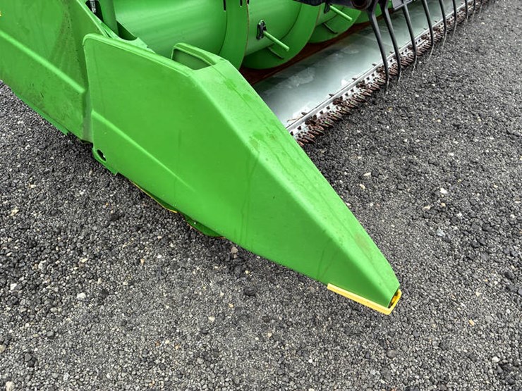 2013-john-deere-635f-image-16
