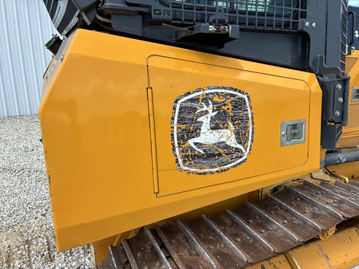 2022-john-deere-450-image-36