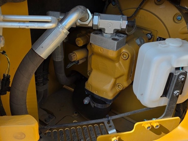 2023-caterpillar-310-image-63