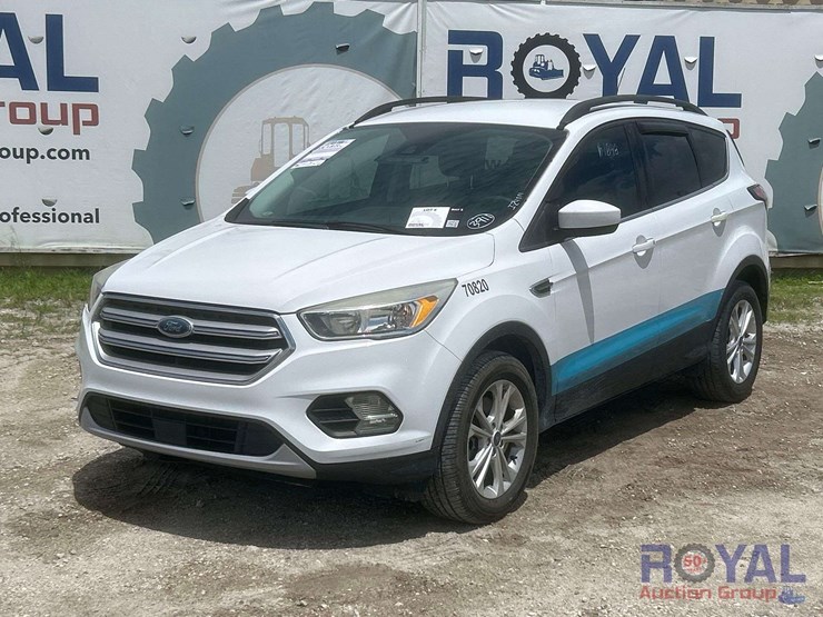 2018-ford-escape-se-image-1