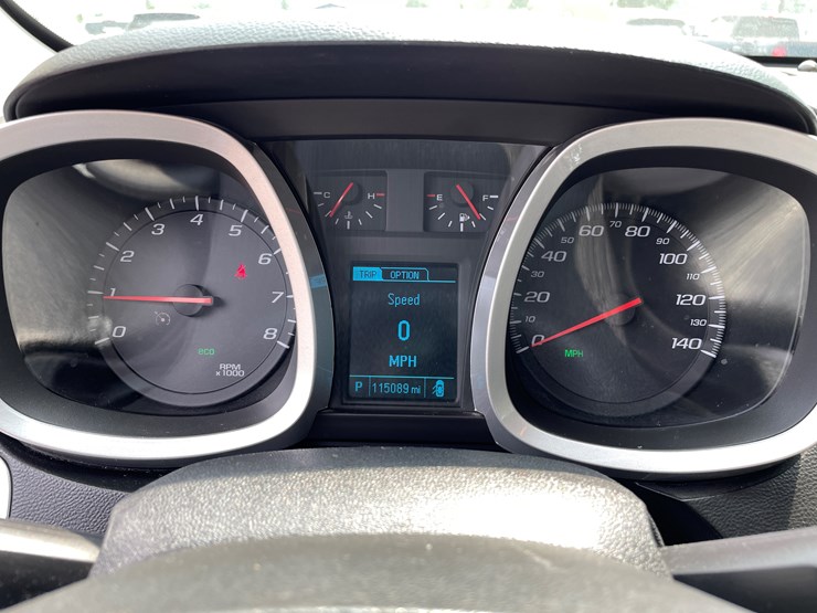 2016-chevrolet-equinox-lt-image-51