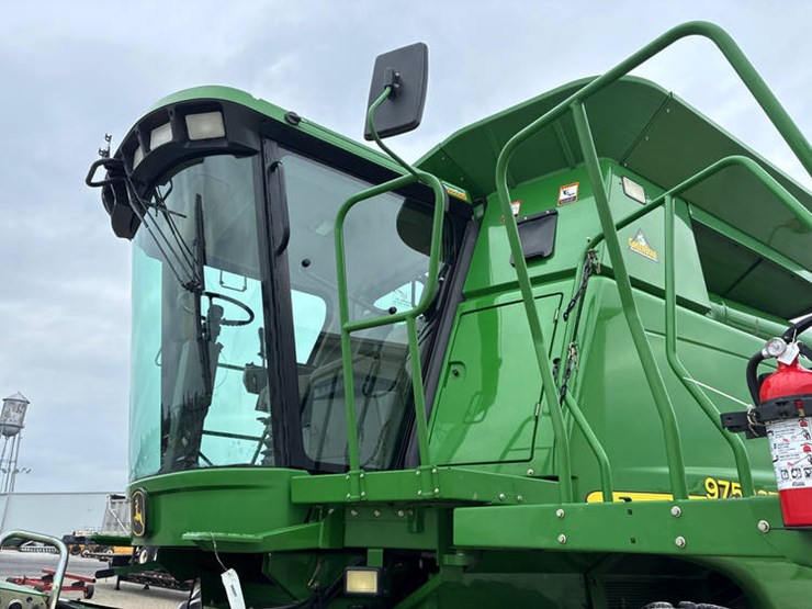 2002-john-deere-9750-image-34