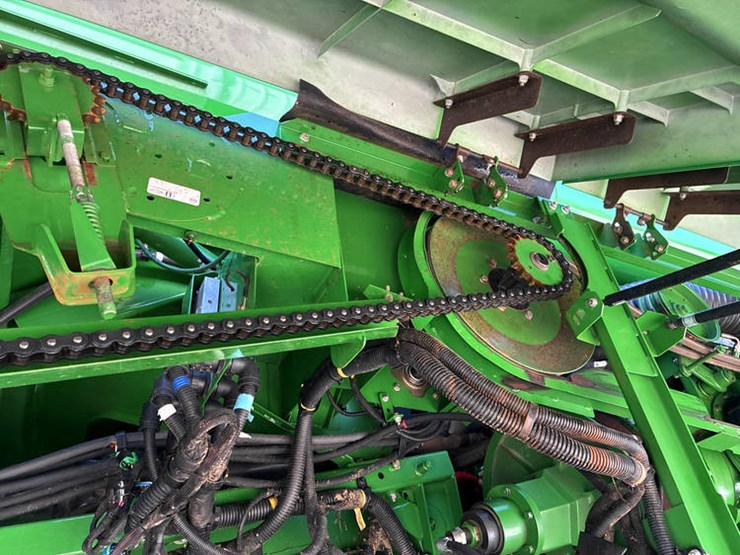 2013-john-deere-s690-image-49